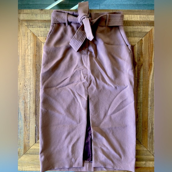 Aritzia midi tie-waist skirt - Picture 1 of 2